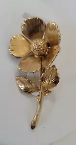 Giovanni Vintage Unsigned Poppy Rose 3D Flower Brooch Pin Gold Tone - Picture 1 of 5