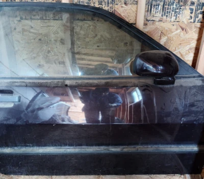 Volkswagen Corrado VR6  Passenger Side Door Purpl Used (No Door  Handle) Foto 1 de 4