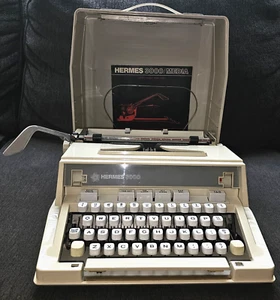 Vintage 1970s Hermes 3000 Typewriter w Manual Elite Font! Great Condition! Works - Picture 1 of 19