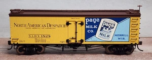 Page Milk 36' Wood Reefer Railroad Car NADX 1828 RTR Atlas 6116-1 HO Scale - Picture 1 of 9