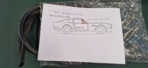 Aston Martin Classic AMV8 front quarter light seal - Picture 1 of 3
