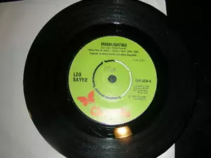 IMPORT 45 Leo Sayer "Moonlighting/ Streets Of Your Town" Chrysalis 1975 NM - Picture 1 of 4