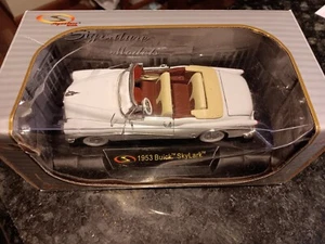 Signature Models 1953 Buick Skylark Convertible 1/32 Diecast White NIB - Picture 1 of 6