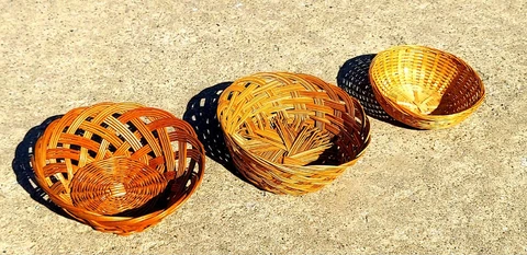 Set Of 3 Nice Round Antique Vintage ?? Baskets Cover