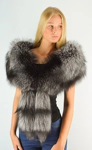 Selected Saga Furs Silver Fox Shoulder Wrap Scarf Boa Stole Wristbands Cuffs - Picture 1 of 7