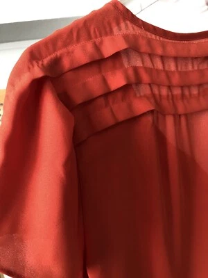 Top Studio M para mujer rojo sin mangas en capas plisado con cuello atado XL Foto 1 de 4