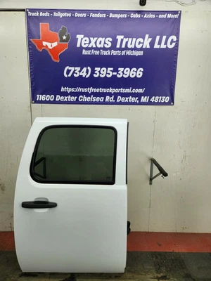 2007-2013 Chevrolet Silverado / GMC Sierra 1500 2500 3500 HD Crew Cab RH Passeng - Image 1 of 4