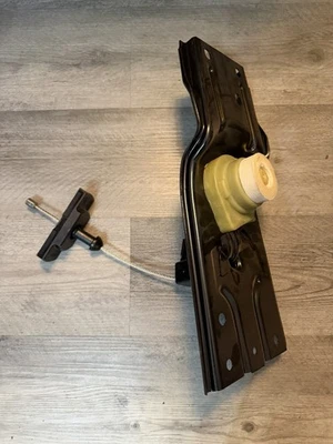 0486 0958 AB Caravan, Town & Country, Voyager Cabrestante de neumático de repuesto Foto 1 de 4