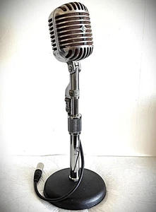 Micrófono dinámico SHURE 55 "Fatboy" de colección de los años 40, funciona muy bien con soporte/cable - Imagen 1 de 10