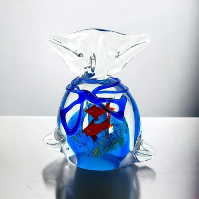 "Peces rojos estilo Murano en bolsa de plástico transparente arco azul vidrio soplado 5"" de alto de colección" Foto 1 de 4