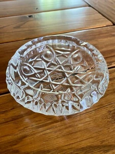 Cenicero de Colección Cristal Pesado Corte Redondo Plomo Arte Vidrio Diseño Estrella - Imagen 1 de 3