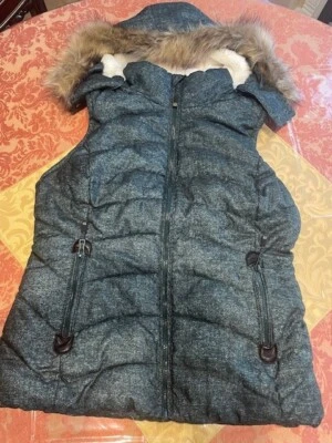 GREEN TEA GREEN FAUX FUR LINED REMOVEABLE HOODIE VEST JACKET FURRY LINING -SZ:S - Image 1 of 4