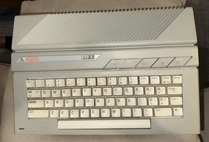 Vintage Atari 130XE Computer (ungetestet) - Bild 1 von 5