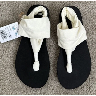 Sanuk Yoga Mat Sling 2 Sandalias Tanga Chanclas Negro Blanco Para Mujer Talla 5 Nuevo Foto 1 de 4