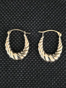 10K Gelbgold poliert hohle Garnelen Creolen signiert mit Herstellermarke 10K - Bild 1 von 8