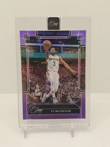 2023-24 Panini One And One Encased CJ McCollum #42 púrpura NOLA Pelicans/25 - Imagen 1 de 4