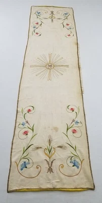 Antiguo panel de motivos botánicos de seda francés bordado a mano 229x60 cm Foto 1 de 4