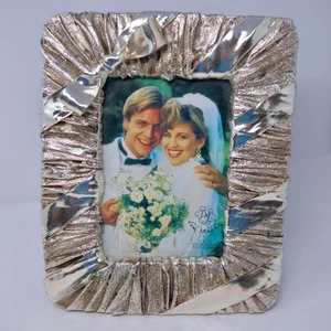 Vintage Loui Michel versilbert Hochzeit Bild Fotorahmen Band Schleife 5" x 7" NEU - Bild 1 von 6