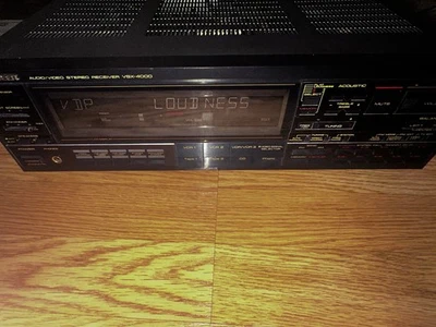 Receptor estéreo de audio y video Pioneer VSX-4000 de 1980 funciona limpio completo en caja Foto 1 de 4