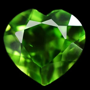 PERIDOT Heart Cut Green 8 To 10 Ct CERTIFIED Rare Loose Gemstone Each Ring Size - Picture 1 of 5