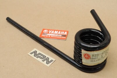 Mola de torção eixo traseiro Yamaha Snowmobile EL433 EW643 GP292 GP338 SL292 NOVO SEM ETIQUETAS FABRICANTE DE EQUIPAMENTO ORIGINAL - Imagem 1 de 4