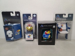 Paquete de 4 adornos Jayhawks de la Universidad de Kansas nuevos - Imagen 1 de 6