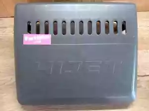 Genuine Daihatsu Hijet Battery Cover S200P S210P S201 New - Picture 1 of 16