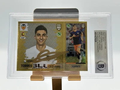 FERRAN TORRES #465 FIFA 365 2019 STICKER PANINI Autograph Beckett COA - Image 1 of 2