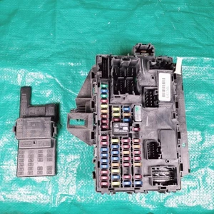 Ford Lincoln Fuse Box EC3T-14B476-BA Interior Cabin Multifunction Junction Block - Picture 1 of 6