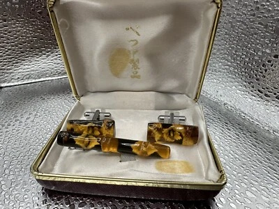 Vintage Coral Chip Rose Cufflinks And Tie Clip Flower Amber - Image 1 of 3