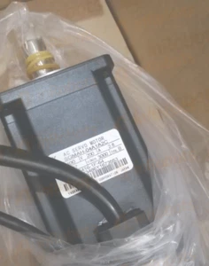 Servo motor 1 pieza Yaskawa SGMAH-04A1A2C - Imagen 1 de 1