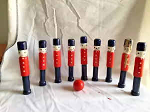 Vintage Wooden Toy Soldiers 9 Pin Skittle With Ball Game Set - Imagen 1 de 7