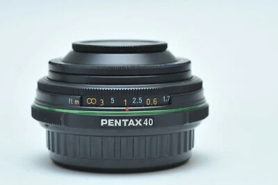 Pentax SMC DA 40mmF2.8 Limited Standard Prime Lens - Image 1 of 3