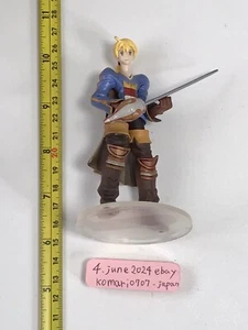 Figura Final Fantasy Trading Arts Tactics Ramza Beoulve con base cuadrada enix - Imagen 1 de 2