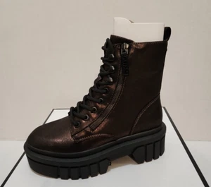 GUESS Women's Ferina 2 Combat & Lace-up Boots Bronze Size 5M - Picture 1 of 7