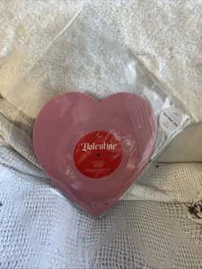 MINT RARE Laufey Record Store Day Exclusive Heart Shaped Vinyl Valentine 1200 UO - Picture 1 of 3