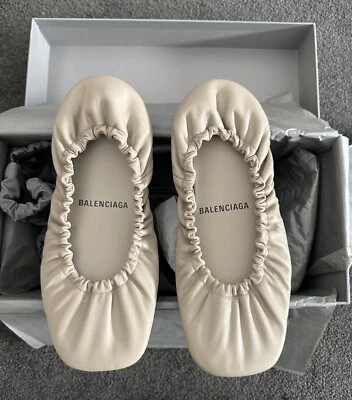 BRAND NEW Balenciaga Tug Leather Ballerina Women’s Flat Smooth Nappa Taupe 36 - Image 1 of 3