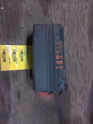 Fuse Box Engine Fits 01-05 BONNEVILLE 99411 Foto 1 de 4