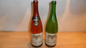 Zwei Alte leere Weinflaschen 1964 er Rilling Goldener AAR Österreich 1,0 L - Bild 1 von 9