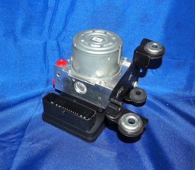 2016 Range Rover Evoque 2.0L ABS Anti Lock Brake Pump Assembly OEM W/Warranty - Image 1 of 4