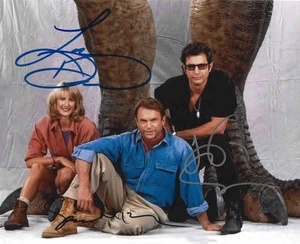 JURASSIC PARK CAST - Lara Dern / Sam Neill - Jeff Goldblum - Autogrammfoto - Bild 1 von 1