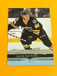 2014-15 UD David Pastrnak Young Guns Rookie RC #495 Bruins HOT!!!