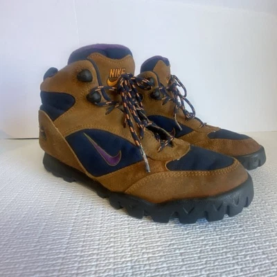 Botas de senderismo Nike de gamuza usadas vintage para mujer (talla 9) 648021-251 años 90 Foto 1 de 4