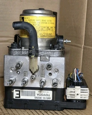 Lexus GS 2006 to 2011 ABS Brake Control Pump 44510-30260 - Image 1 of 4