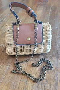 Free People Small Woven Basket Clutch w/Shoulder Chain New w/o Tags - Picture 1 of 4