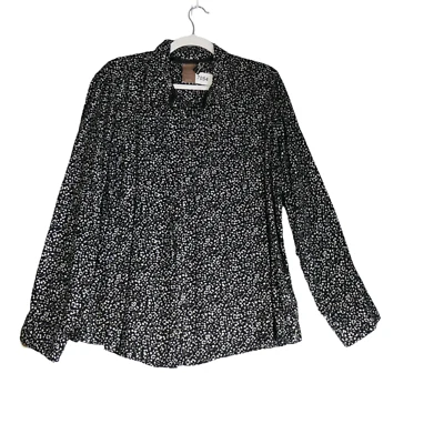 Blusa de ciervo blanca para mujer 2x o 20 negras moteadas botones mangas con lengüeta enrollable delantera Foto 1 de 4