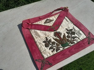 Antique Masonic Regalia Embroidered Apron Toye & Co.Ltd. Collector Display - Picture 1 of 12