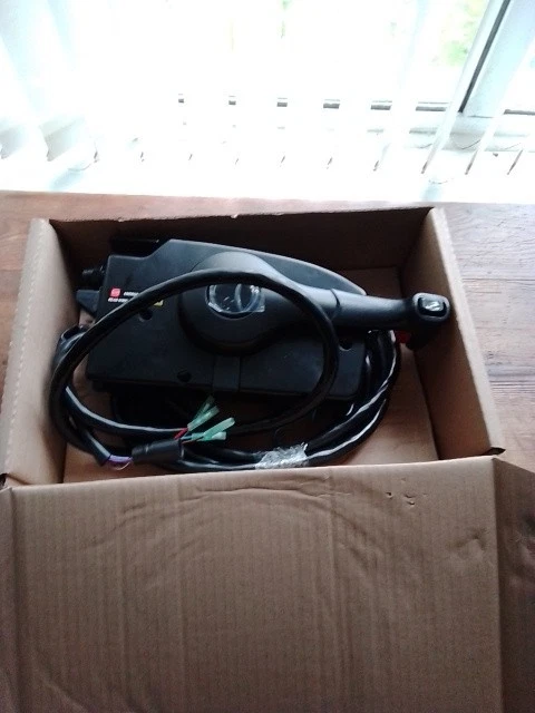 New Still In Box Mercury 8 Pm Gen 1 Outboard Remote Control Unit - Image 1 of 1