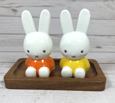 Batidos de sal y pimienta MIFFY by Magenta Bunny Rabbit con base de madera Dick Bruna Foto 1 de 4