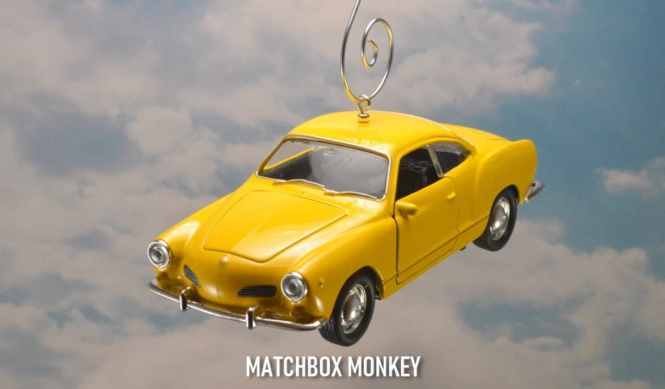 Adorno de Navidad estilo vintage Volkswagen Karmann Ghia VW 2 puertas 1/32 Adorno Foto 1 de 1